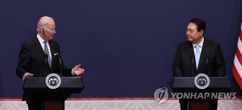 바이든 "北에 코로나 백신 제안…김정은 진지해야 만날 것"(종합)