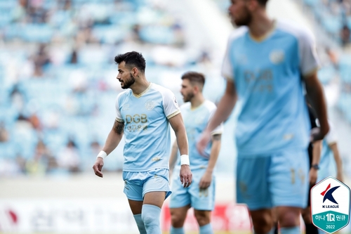 [고침] 스포츠(전북, 수원FC에 1-0 승리…K리그1 2위로 '꾸역꾸역' 전진(종합))