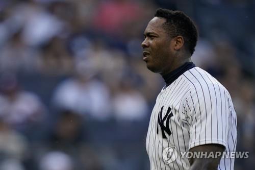 MLB 양키스, 마무리투수 채프먼 '15일 IL'에 등재