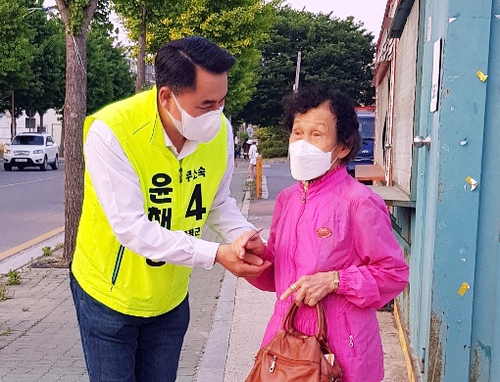 [격전지를 가다] 4파전 충북 증평군수…선두권 살얼음 승부