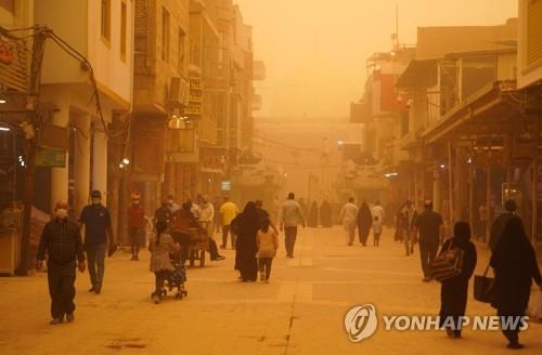 중동, 모래폭풍 탓 연간 16조원 손실…더 심해지는 추세