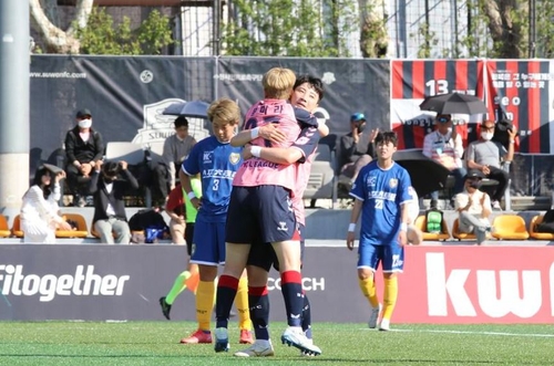 WK리그 수원FC, 스포츠토토에 2-1 역전승…3연승 질주(종합)