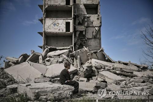 [우크라 침공] 우크라, 돈바스 전투 "가장 격렬한 국면 진입"