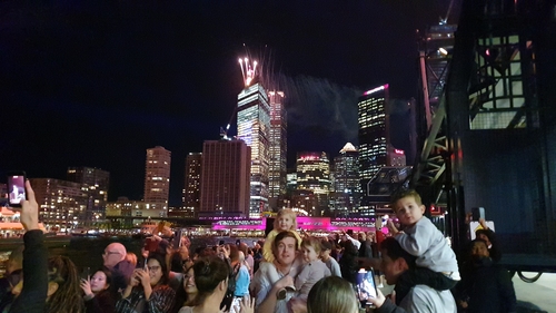 호주 시드니 '빛의 축제, 비비드' 3년만에 화려한 개막