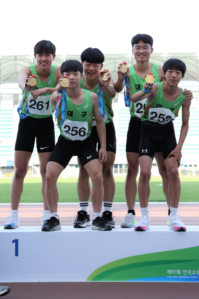 김동진, 한국 육상 남자 중학교 100ｍ 신기록…10초76