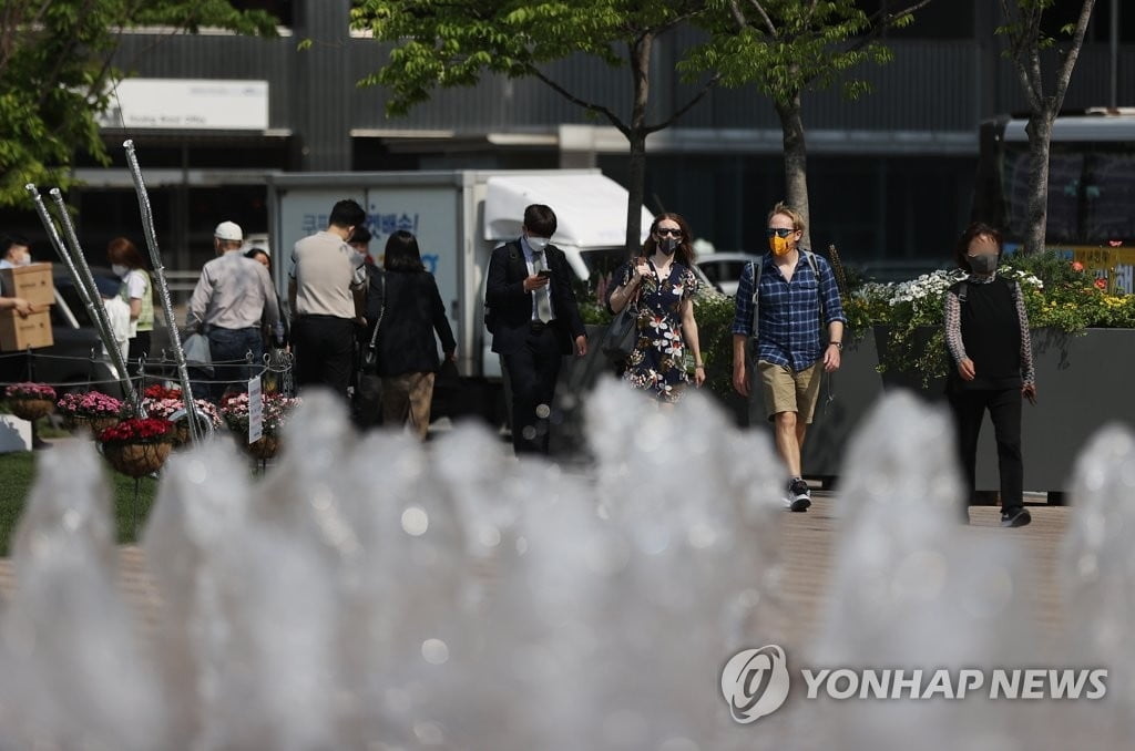 내일 더 덥다…한낮 30도 육박 '초여름 더위'