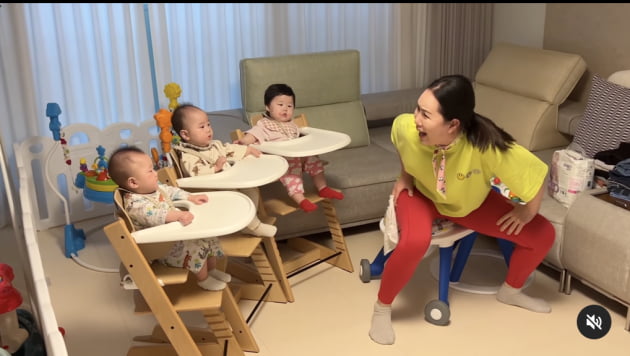 황신영, 삼둥이 앞 장기자랑?…알고 보니 '교육' [TEN★]