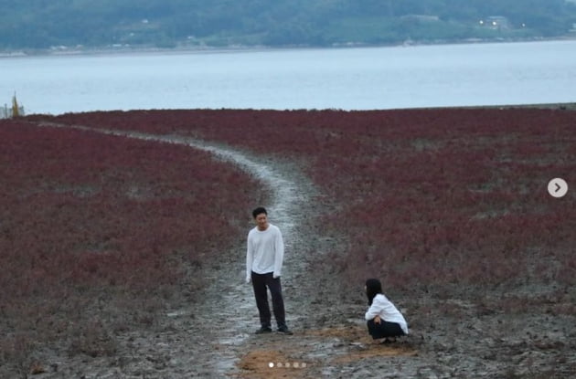 손석구, 일상이 화보...김지원과 환상적인 투샷[TEN★]