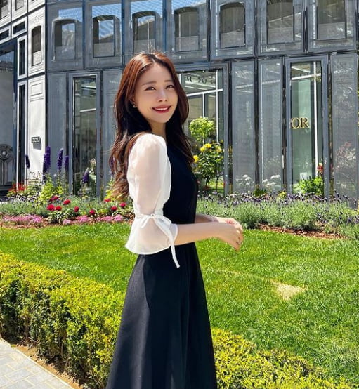 아옳이 김민영 ♥서주원과 이혼설에도 걱정없는 미소Ten☆ | 텐아시아