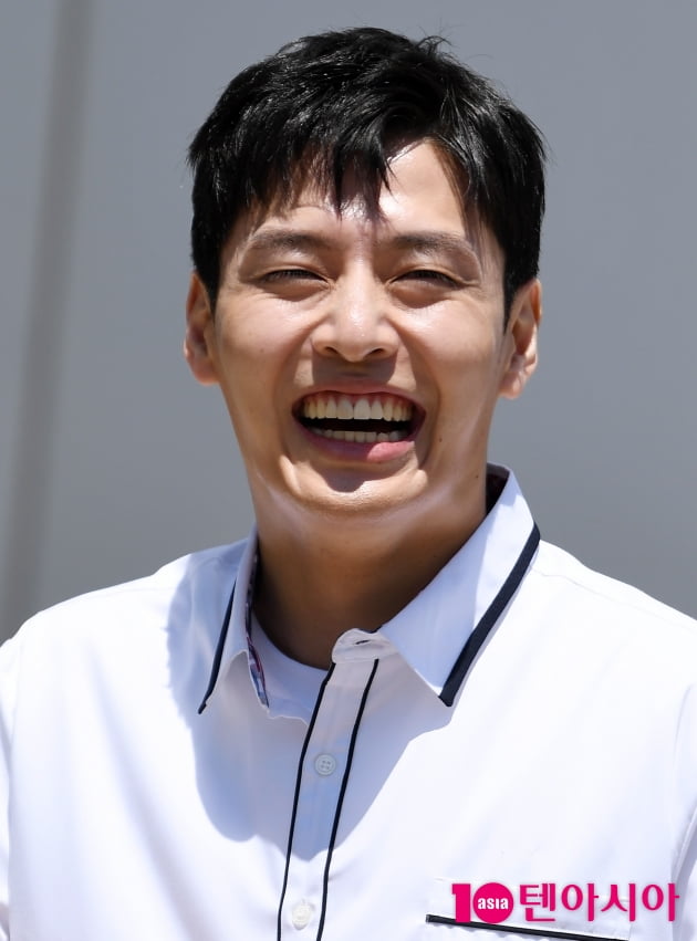 [TEN 포토] 강하늘 '개구쟁이 꽃미소'