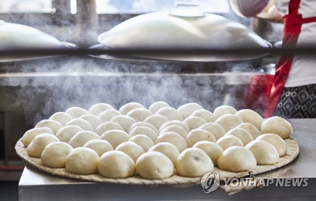 [통통 지역경제] 안흥찐빵의 뽀얀 김처럼 지역경제도 '모락모락'