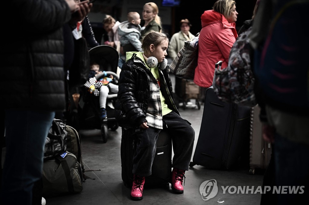 [우크라 침공] '확전 우려' 몰도바서도 엑소더스 시작되나