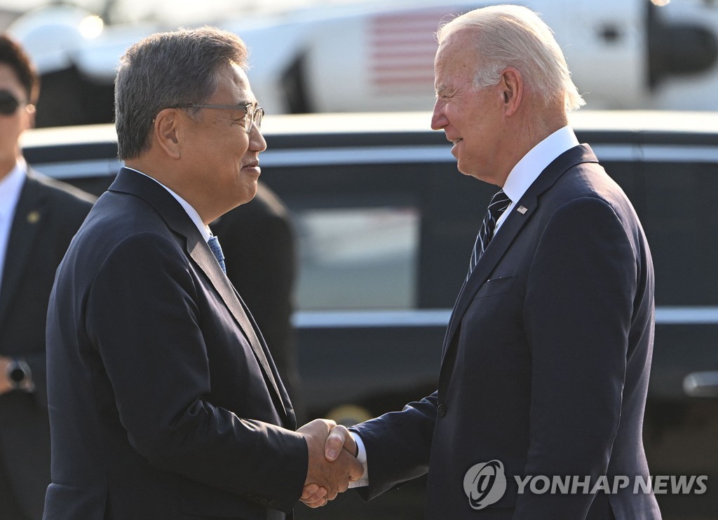 바이든 美대통령, 한국 도착…2박3일 방한일정 돌입(종합2보)