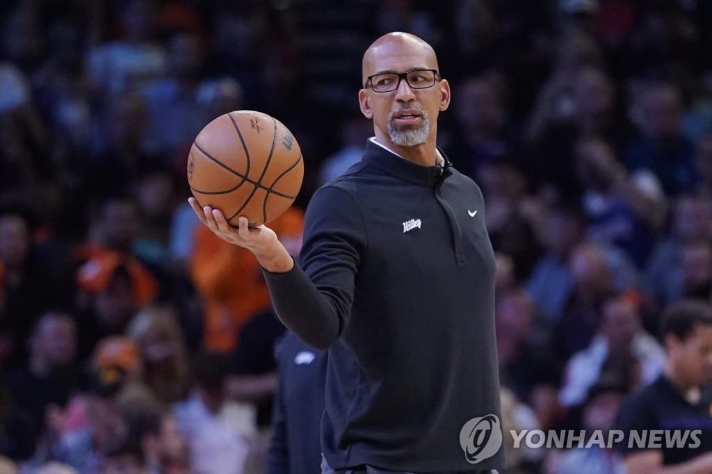 덴버 요키치, 2년 연속 NBA 정규리그 MVP…감독상은 윌리엄스