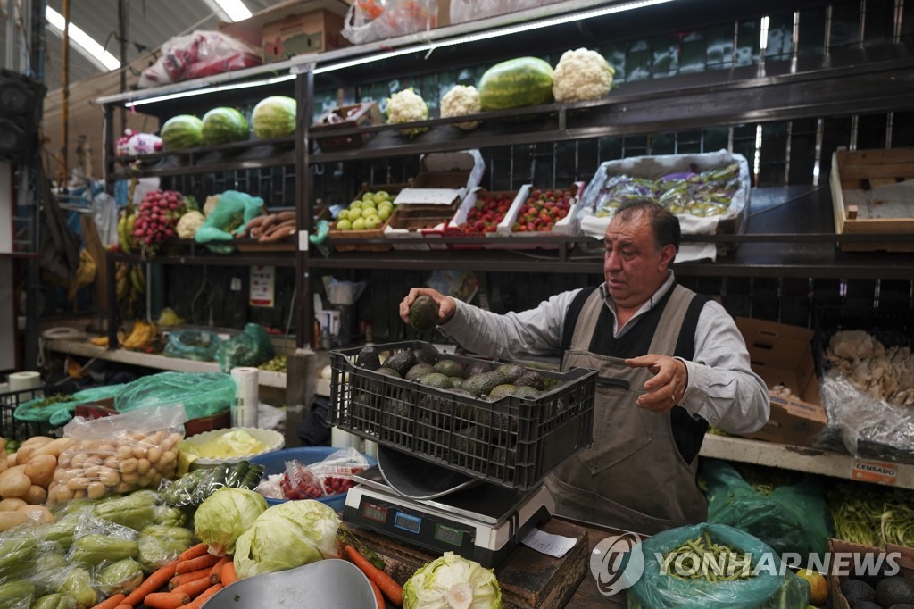 물가 안 잡히는 멕시코, 금리인상 행진 계속…6.5%→7%