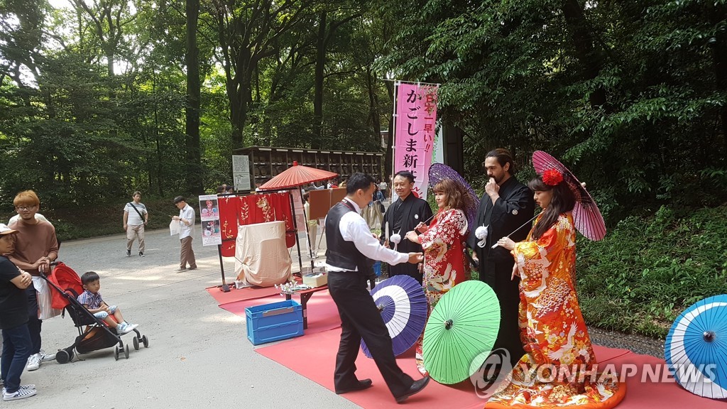 관광객 수용 준비하는 日, 입국 코로나 검사 일부 면제도