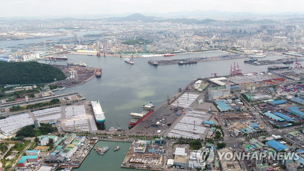 인천 내항서 밀입국 시도한 50대 외국인 선원 검거