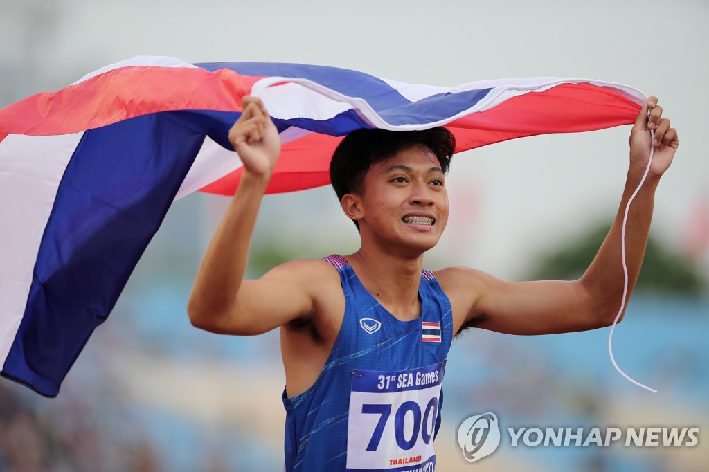 '태국의 볼트' 등장…만 16세 분손, 남자 200ｍ 20초37