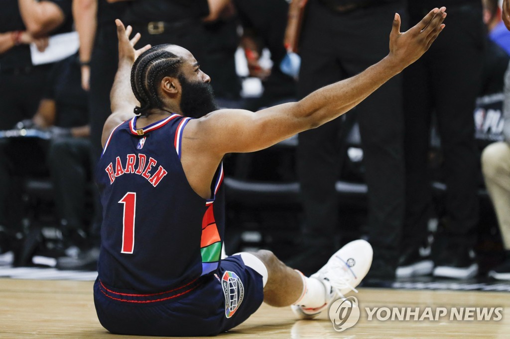 NBA 동·서부 1위 마이애미·피닉스, PO 2라운드 첫판 승리