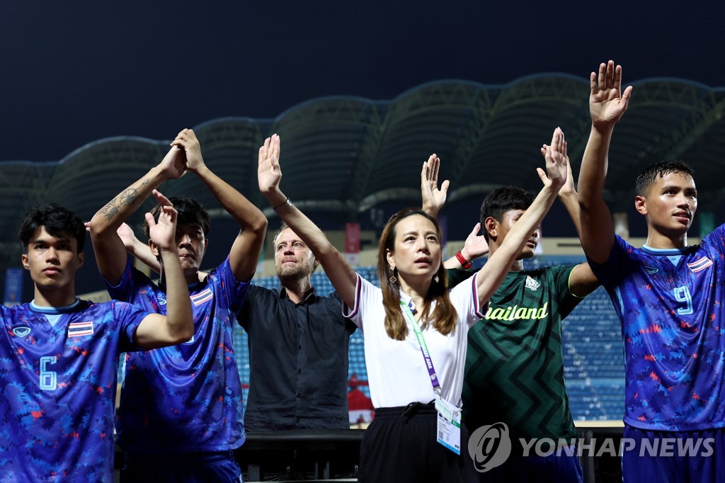 박항서 매직 베트남이냐, 마담팡 파워 태국이냐…22일 결승 격돌