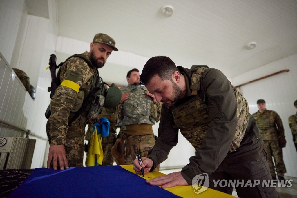 "왜 나는 살아남았는가"…우크라전쟁 다녀온 외국인 참전자들