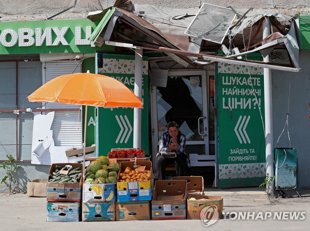 러 완전 장악한 마리우폴, 폐허 속에서도 삶은 계속된다