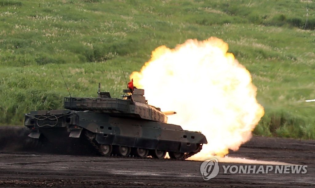 안보정책 대전환 나서는 일본…타격능력 확대·개헌 가능성