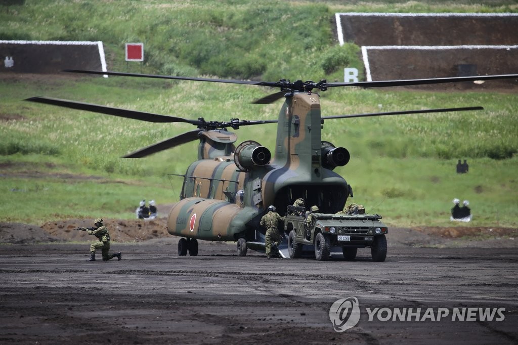 안보정책 대전환 나서는 일본…타격능력 확대·개헌 가능성