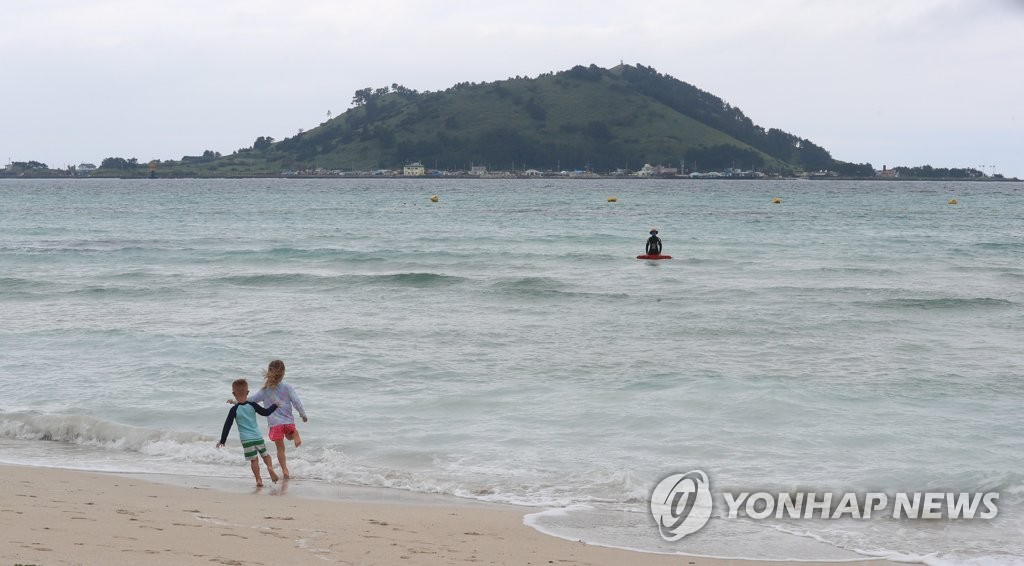 제주, 흐리고 곳에 따라 비…예상 강수량 5∼40㎜