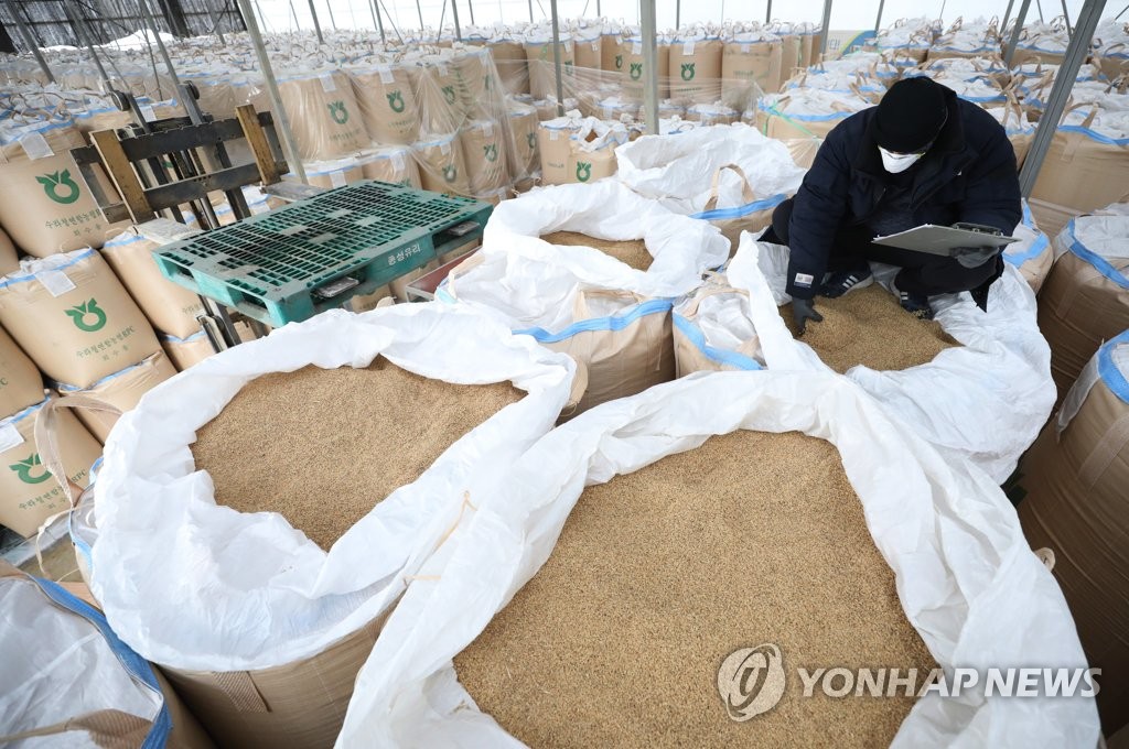 농식품부, 지난해 과잉생산된 쌀 12만6천t 매입