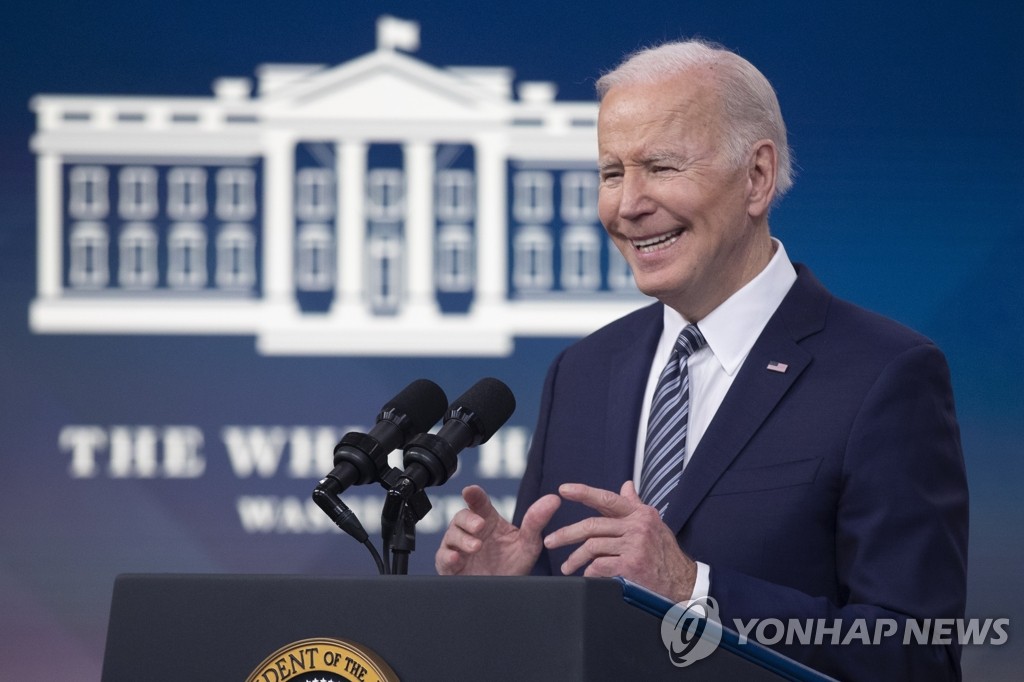 "바이든, 역대최대 비축유 방출 결정하면서도 IEA와 논의안해"