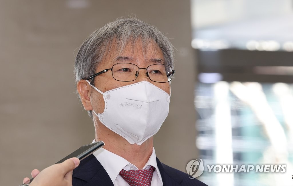 이정식, 장관 보좌관 1년7개월간 12개국 해외출장…"외유 의혹"