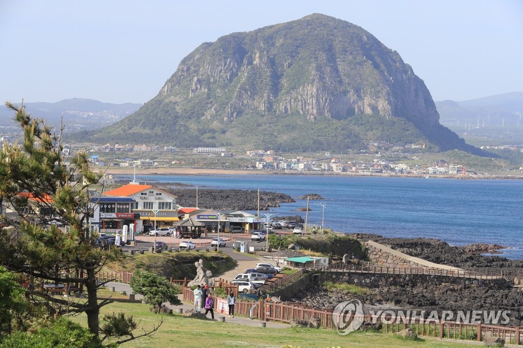 제주 맑지만 바람 강해…낮 최고 19∼21도