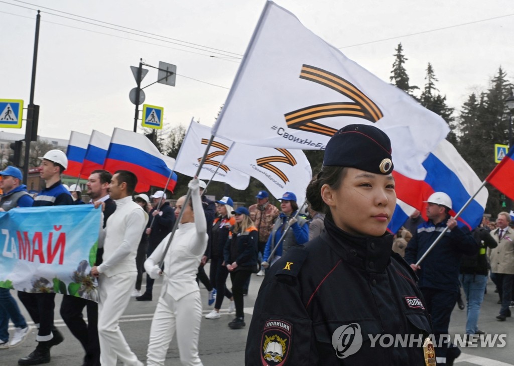 "러, 우크라 전쟁을 '서방과의 전쟁'으로 프레임 재구성 중"