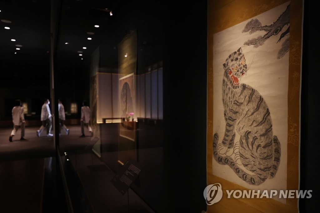 "호랑이 그림 보세요"…국립중앙박물관 자료 18점 교체 전시