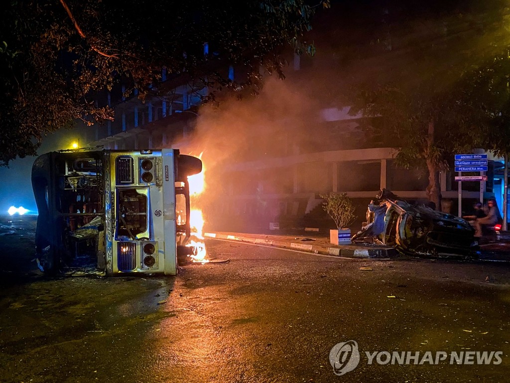 스리랑카, 군에 '공공자산 훼손·생명 위협시 발포' 명령