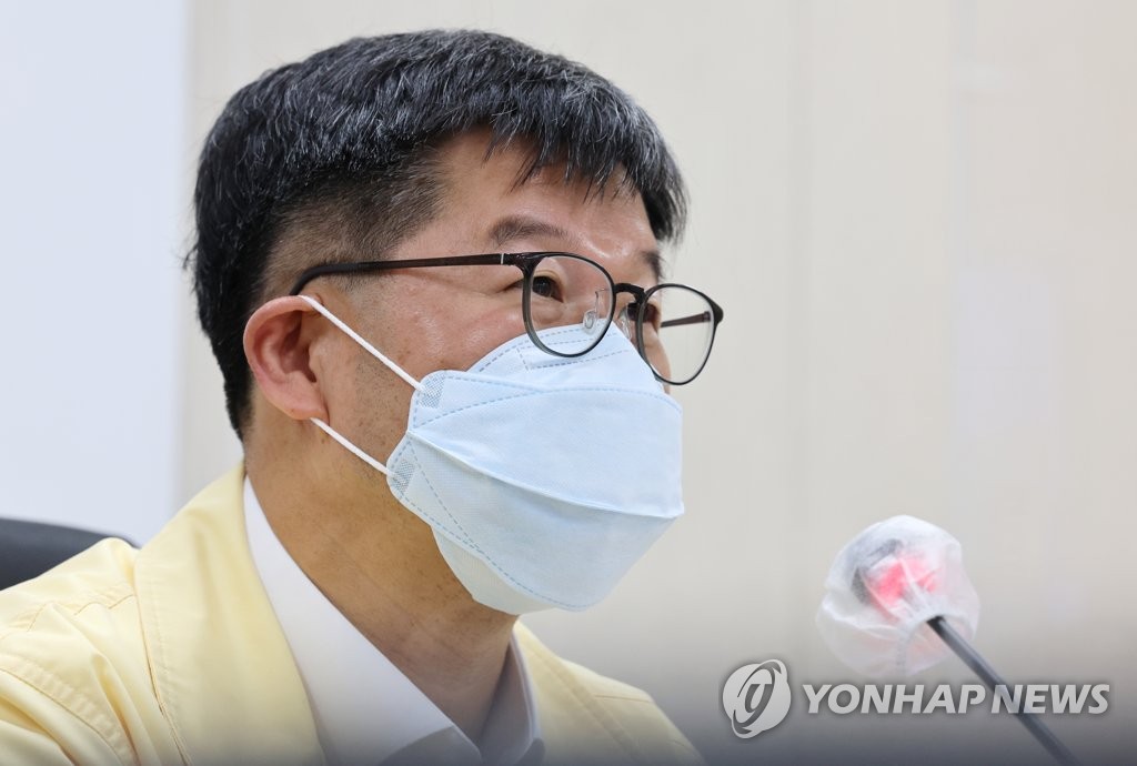 고령층 등 고위험군 '패스트트랙'…하루안에 검사·처방받는다