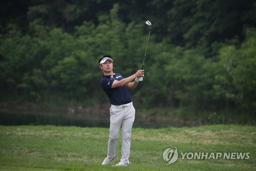 김태호, KPGA 우리금융 챔피언십 이틀 연속 선두…첫 우승 기대