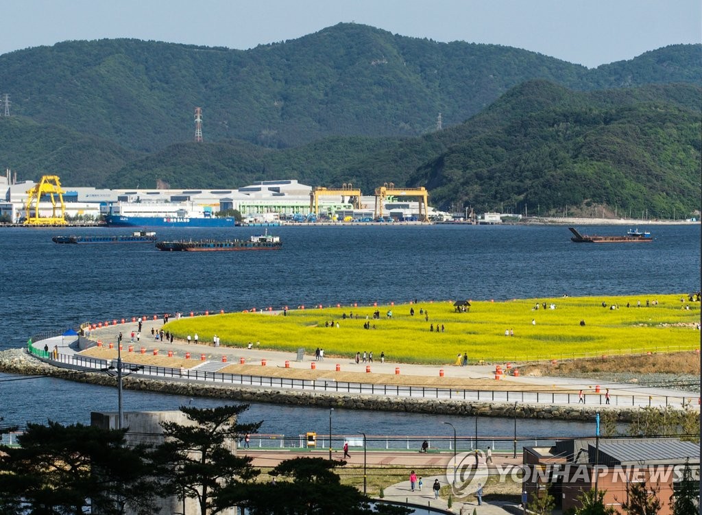 오늘 서울 낮 27도까지 올라…대기 건조한데 강풍