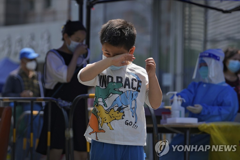 中 베이징 신규 감염자 100명 육박…제2의 상하이 되나