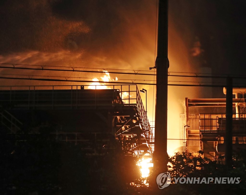 이상민 행안부 장관 "울산 에쓰오일 화재 진압에 총력"