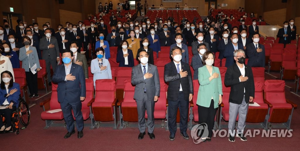 민주, 진통 끝 '한덕수 인준안 찬성' 당론…"발목잡기 안할것"(종합)