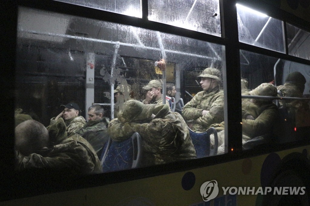 러시아 "마리우폴 제철소 완전 해방…마지막 남은 531명 투항"