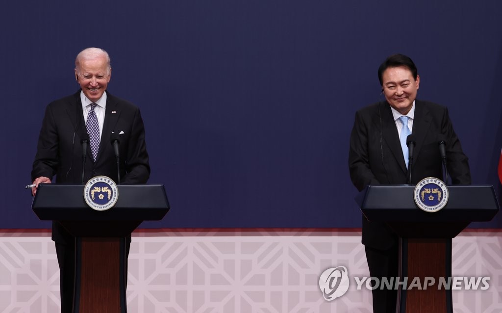 [고침] 정치(정상회담서 "왜 내각 남성만" 질문…尹 "공정…)