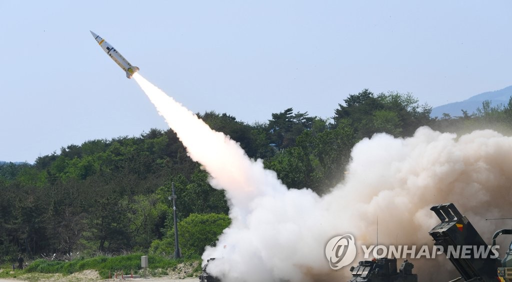 "북핵 대응해 남측도 독자적 억제력 강화해야"