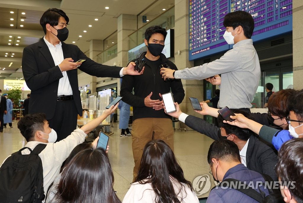 우크라이나 의용대 합류 이근 귀국…"돌아가고 싶은 마음"(종합)