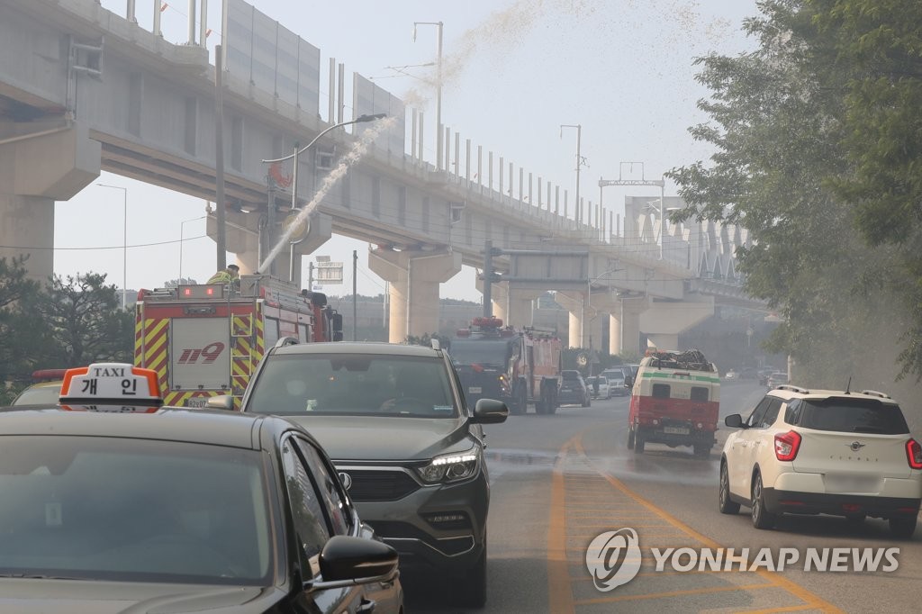 [고침] 사회(올해 봄 대형 산불 잇따라…울진군민들 "불안…)