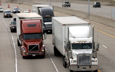 운전기사 구해놨더니 이번엔 '트럭 부족'…글로벌 공급망 또 위기