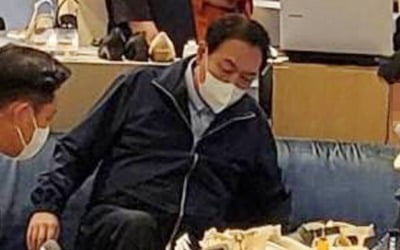 "대통령 부부다!"…尹 취임 후 첫 주말 시민들에 포착