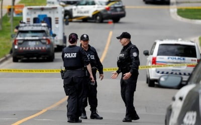 美 총격 사건 이틀 만에…캐나다 경찰, 초등학교 근처 총기 든 남성 사살